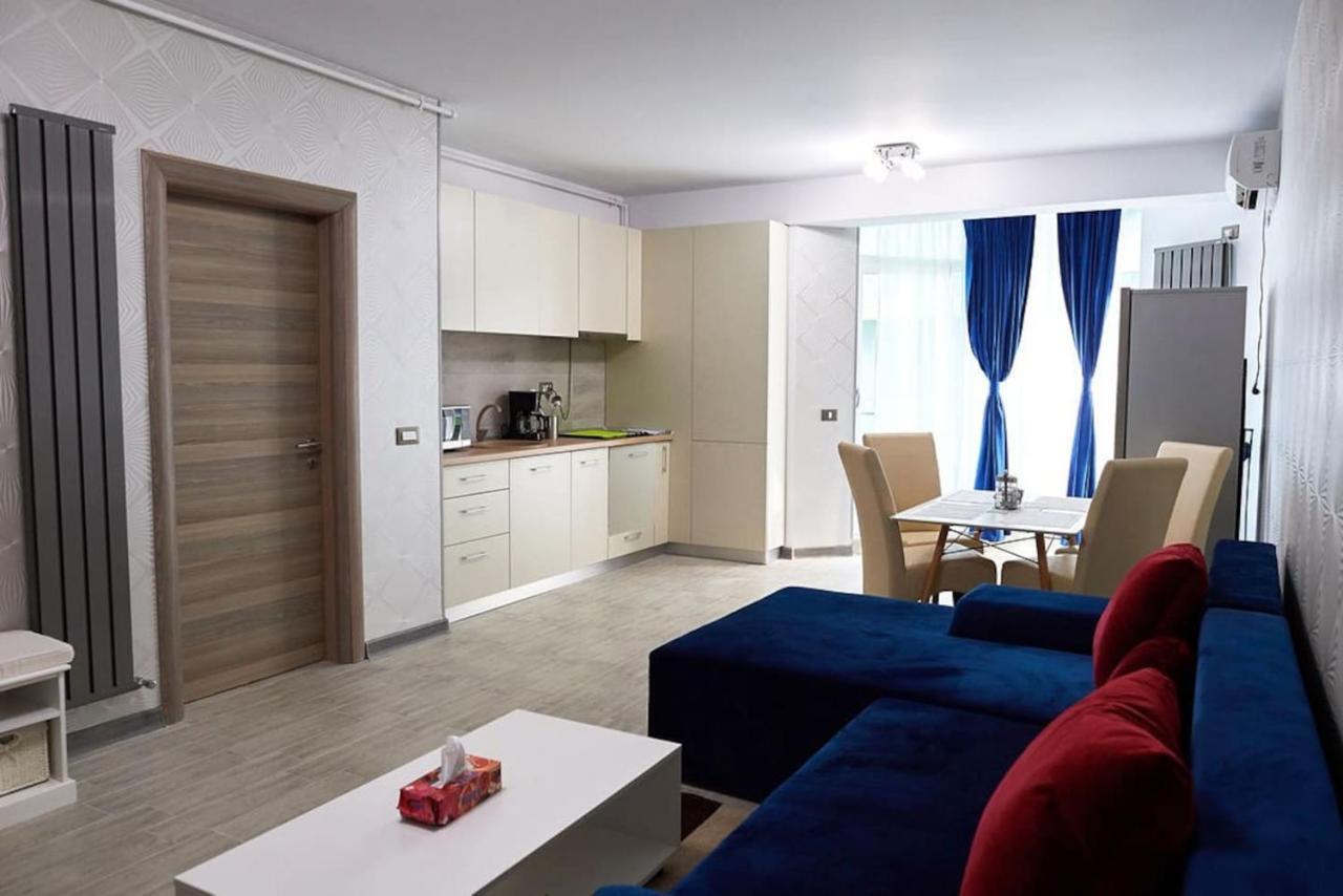Blue Apartment In Spa N Pool Beach Resort Năvodari Exterior foto